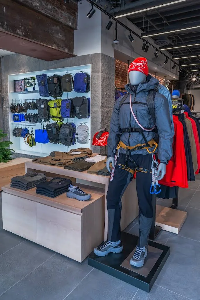Arc’Teryx – Georgetown — photo 3 of 10